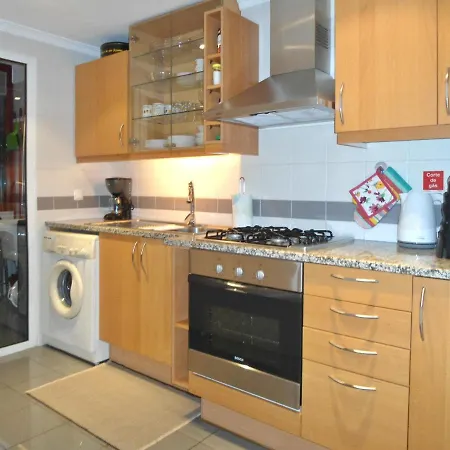 Garden's Apartment *