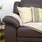 Garden's Apartment